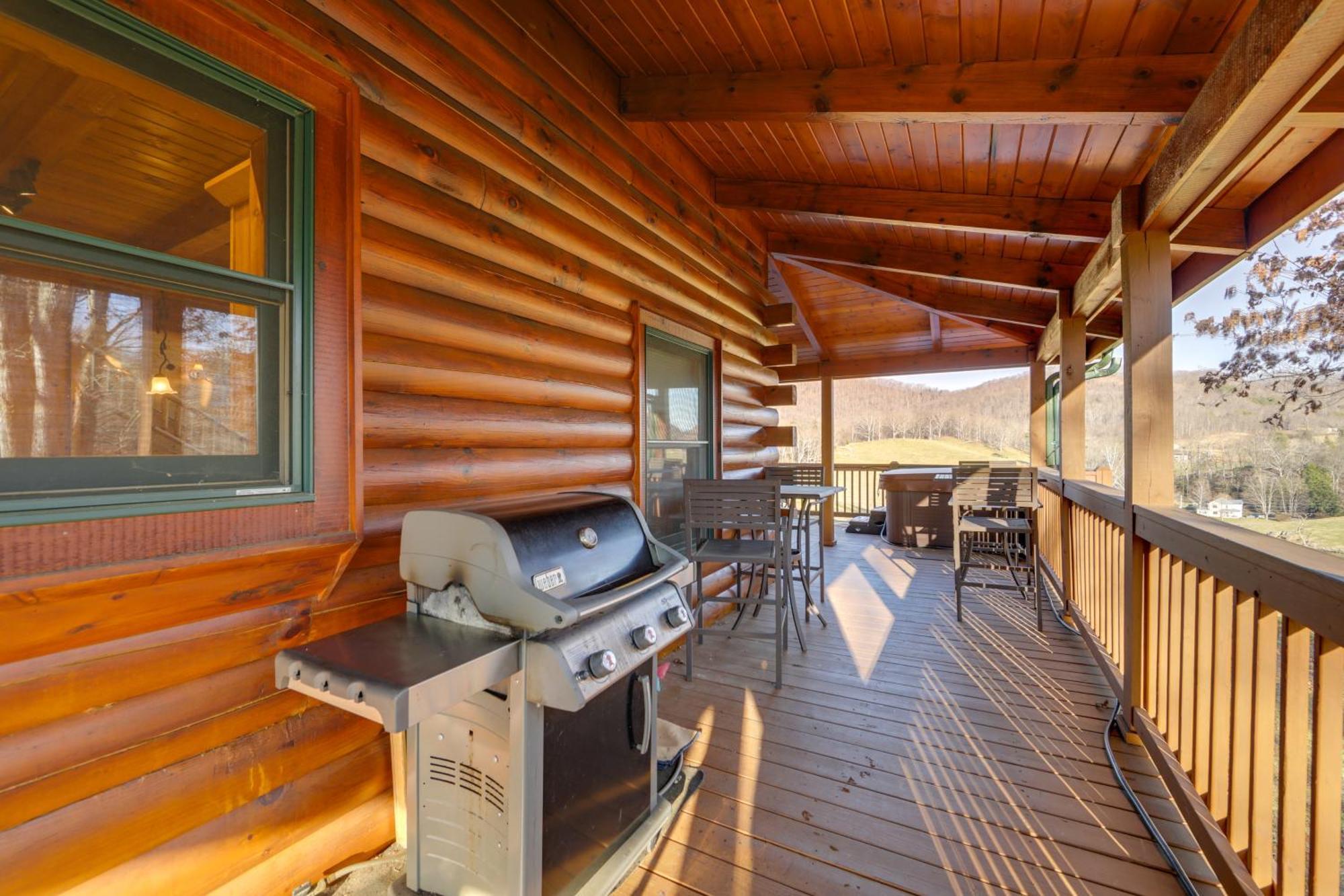 Whits End Smoky Mtn Home With Hot Tub, Views Waynesville Exterior photo